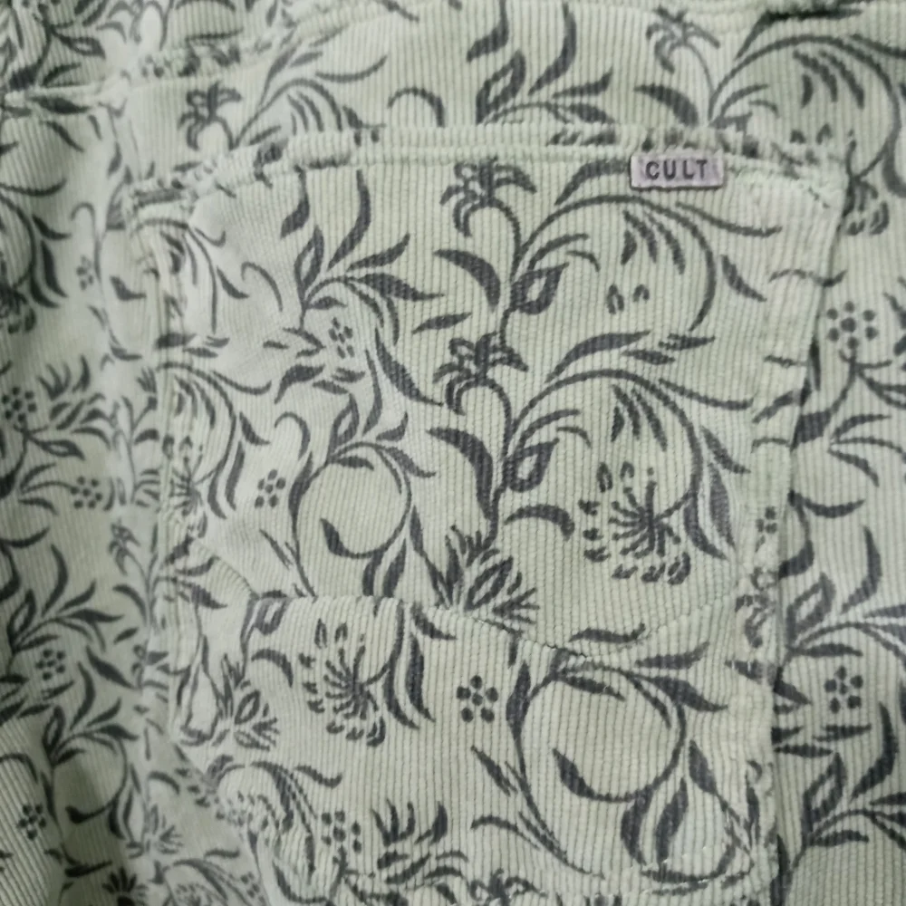 Cult of Individuality Green Corduroy Floral 3 Pocket Shorts